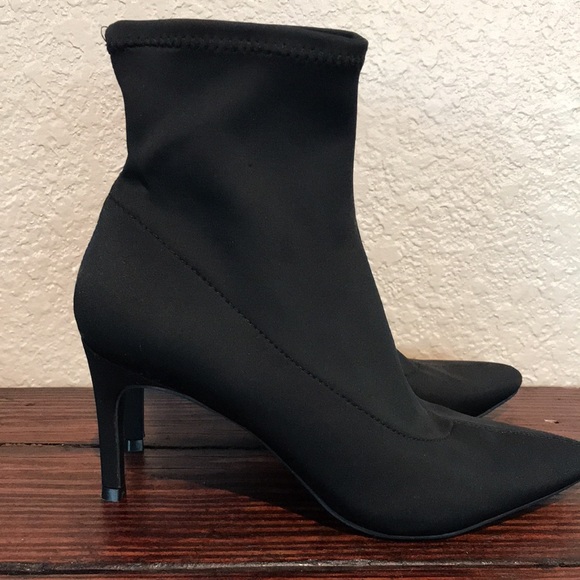 Mossimo booties - Picture 2 of 5